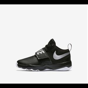 The Nike Team Hustle D 8 Little Kids' Basketball